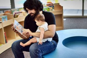 Warum Eltern weniger vorlesen und wieso das unseren Kindern schadet